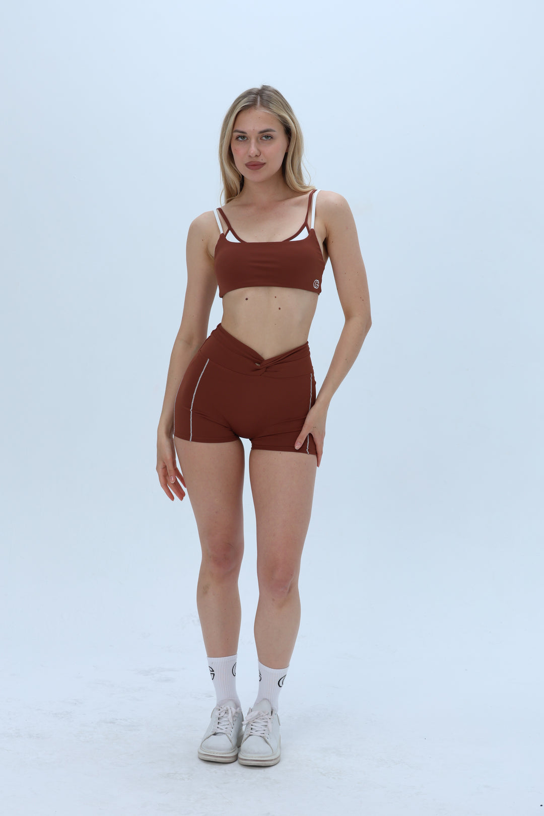 Comfort-Fit Double-Strap Seamless Sports Bra